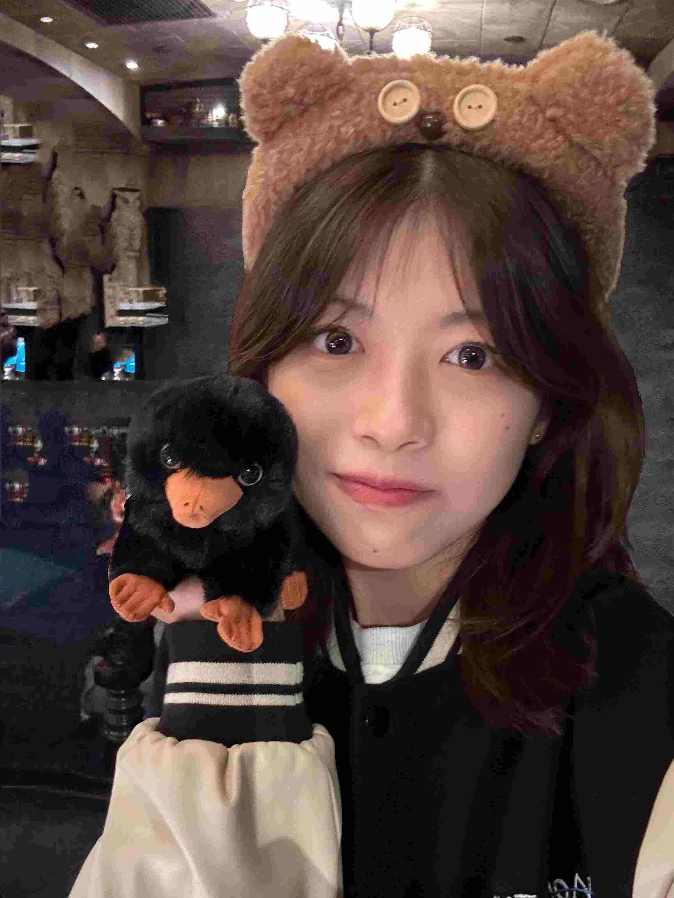 Yanhong